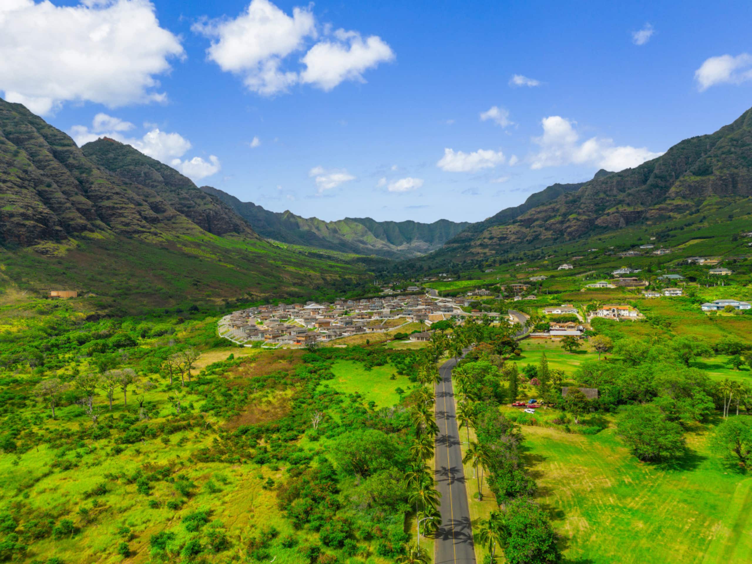 Home in Makaha Valley · ★5.0 · 4 bedrooms · 5 beds · 2.5 private baths - Image 31