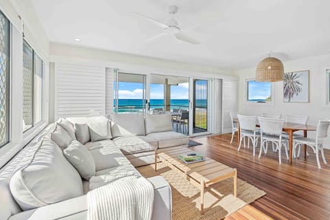 Thirty-Nine Albatross (Apartment 8)