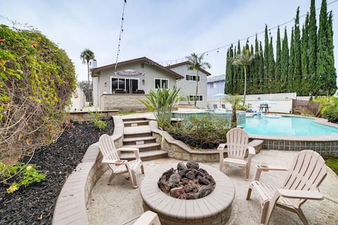 Golf, Swim, Relax: Family Retreat in Corona!
