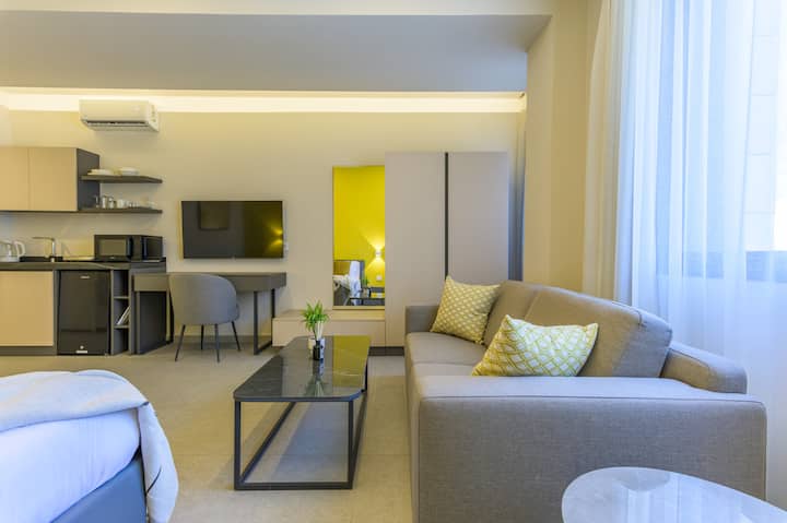 C9 Studio By "Cityzen" In Ashrafieh - Bejrút