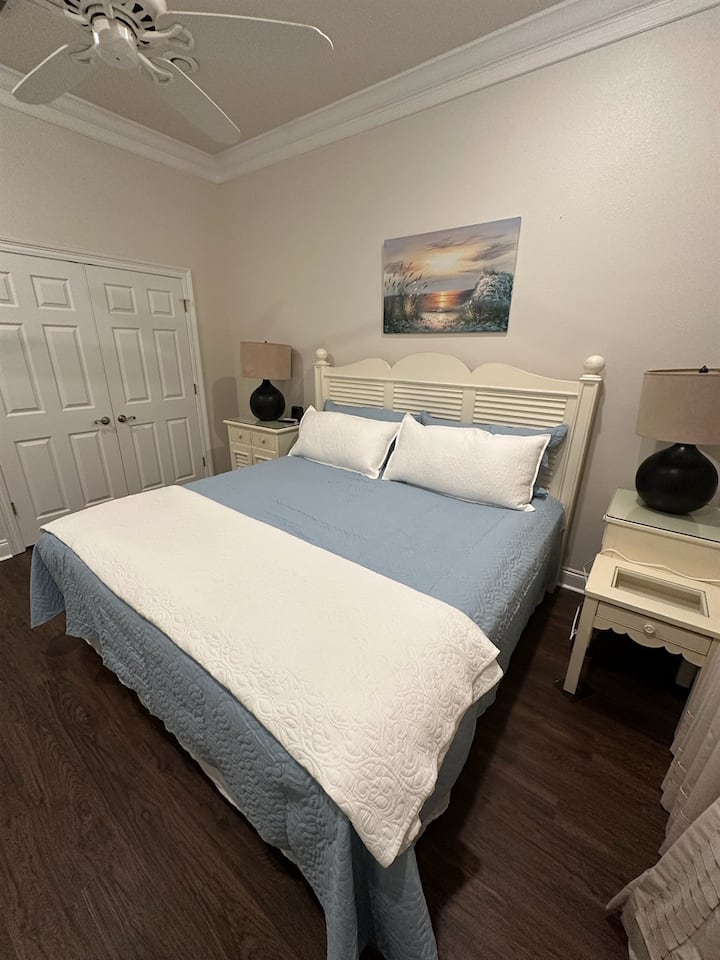 Camera da letto al piano superiore - Letto king-size