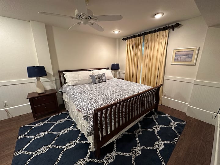 Camera degli ospiti al piano di sotto - Letto king-size