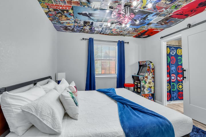 Zakoračite u svoj vlastiti svijet stripova – ova soba s temom junaka spremna je za akciju