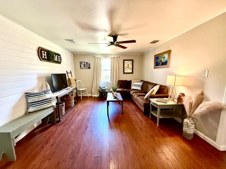 3br Crystal River/ Boat Parking / Fenced Yard - Crystal River, FL