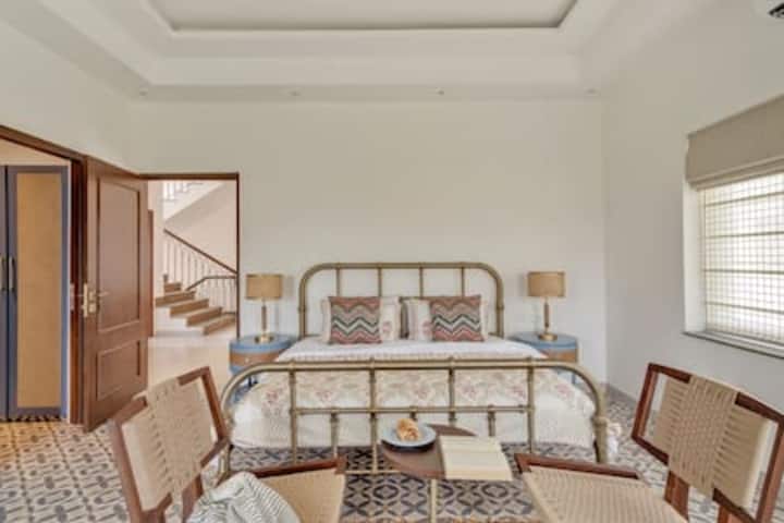 Bedroom 2 image 1