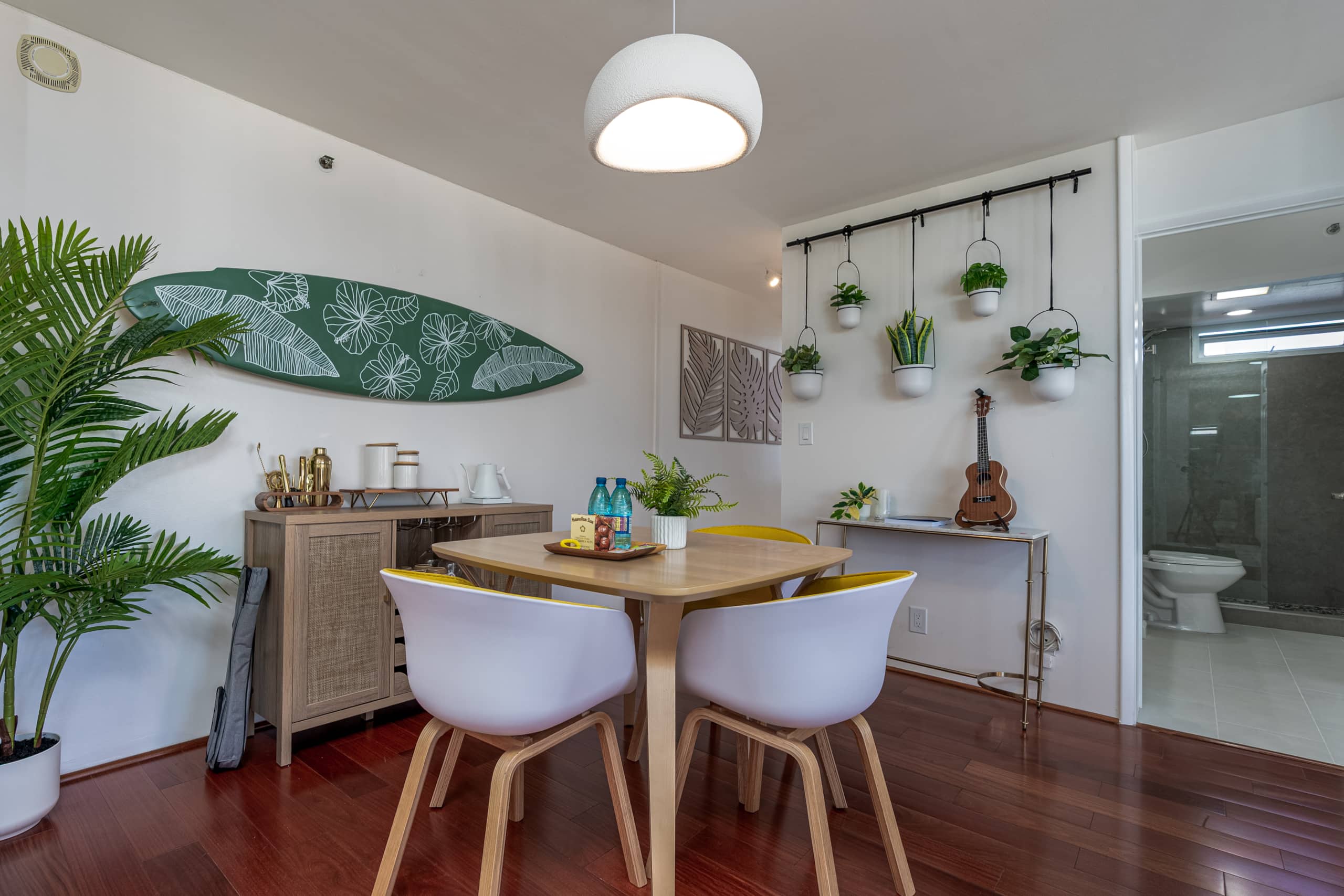 Newly Remodeled, Ocean Views, Free Parking - Image 14