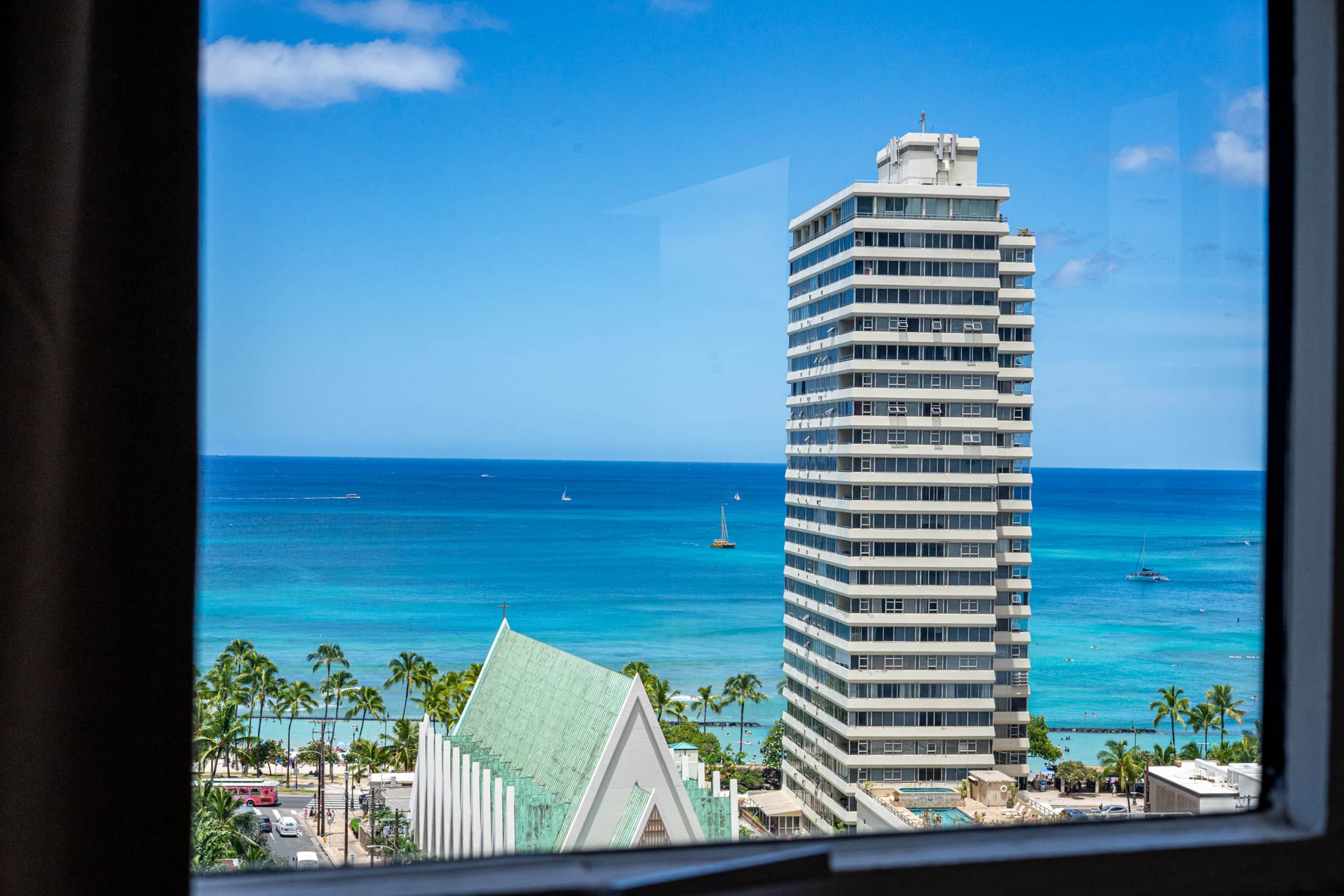 Newly Remodeled, Ocean Views, Free Parking - Image 31