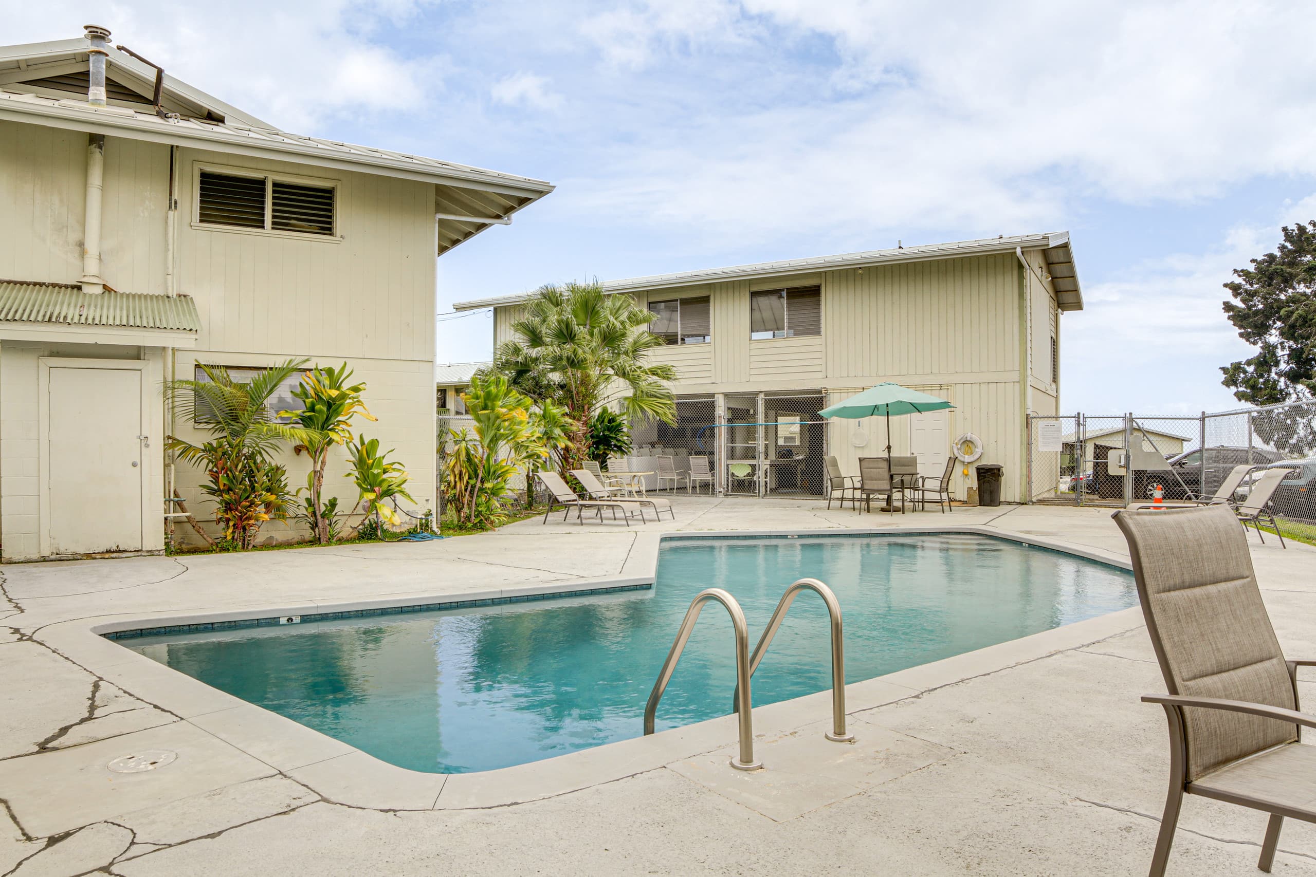 Condo in Hilo · ★4.77 · 2 bedrooms · 3 beds · 1 private bath - Image 22