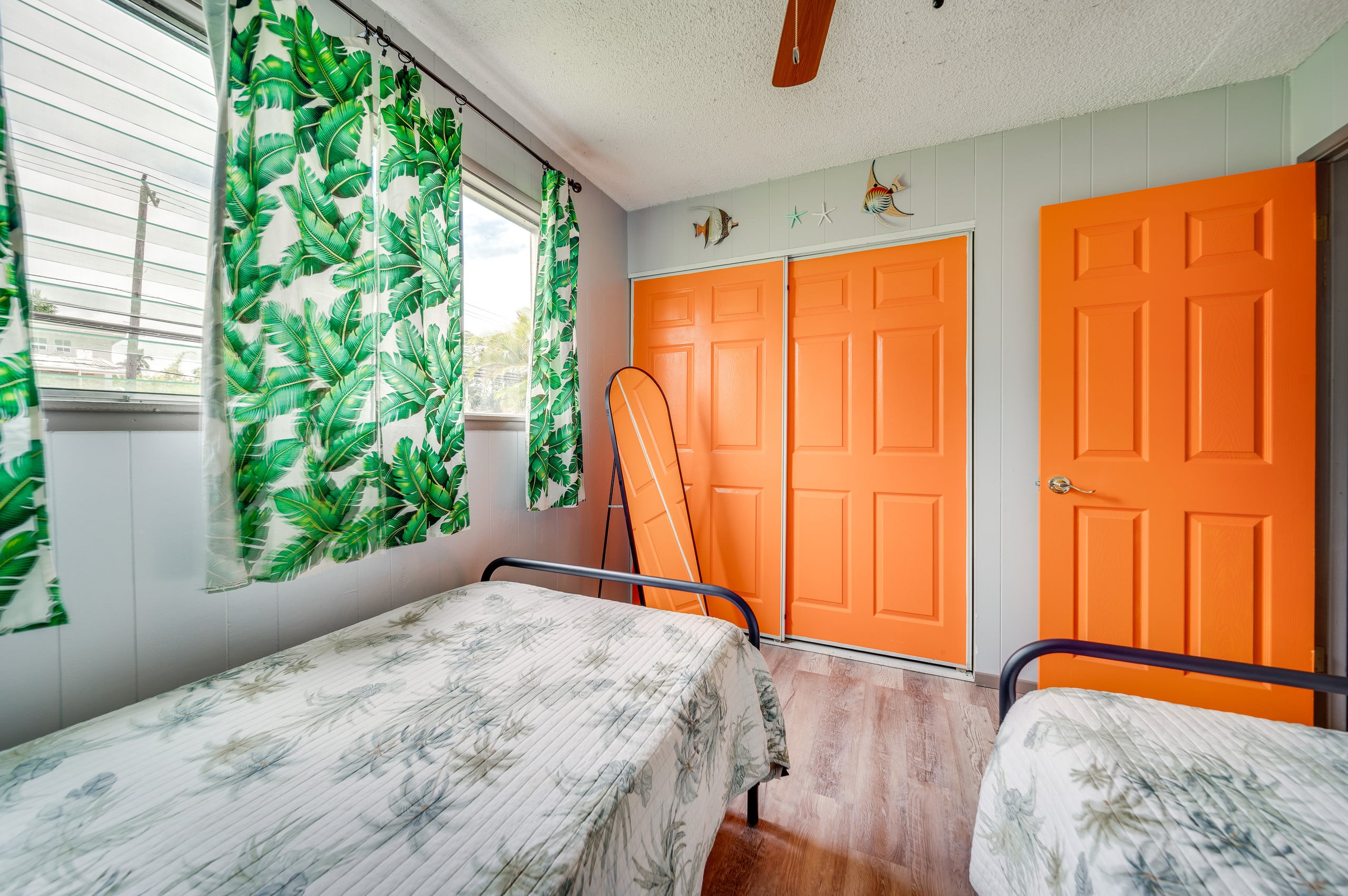 Condo in Hilo · ★4.77 · 2 bedrooms · 3 beds · 1 private bath - Image 17
