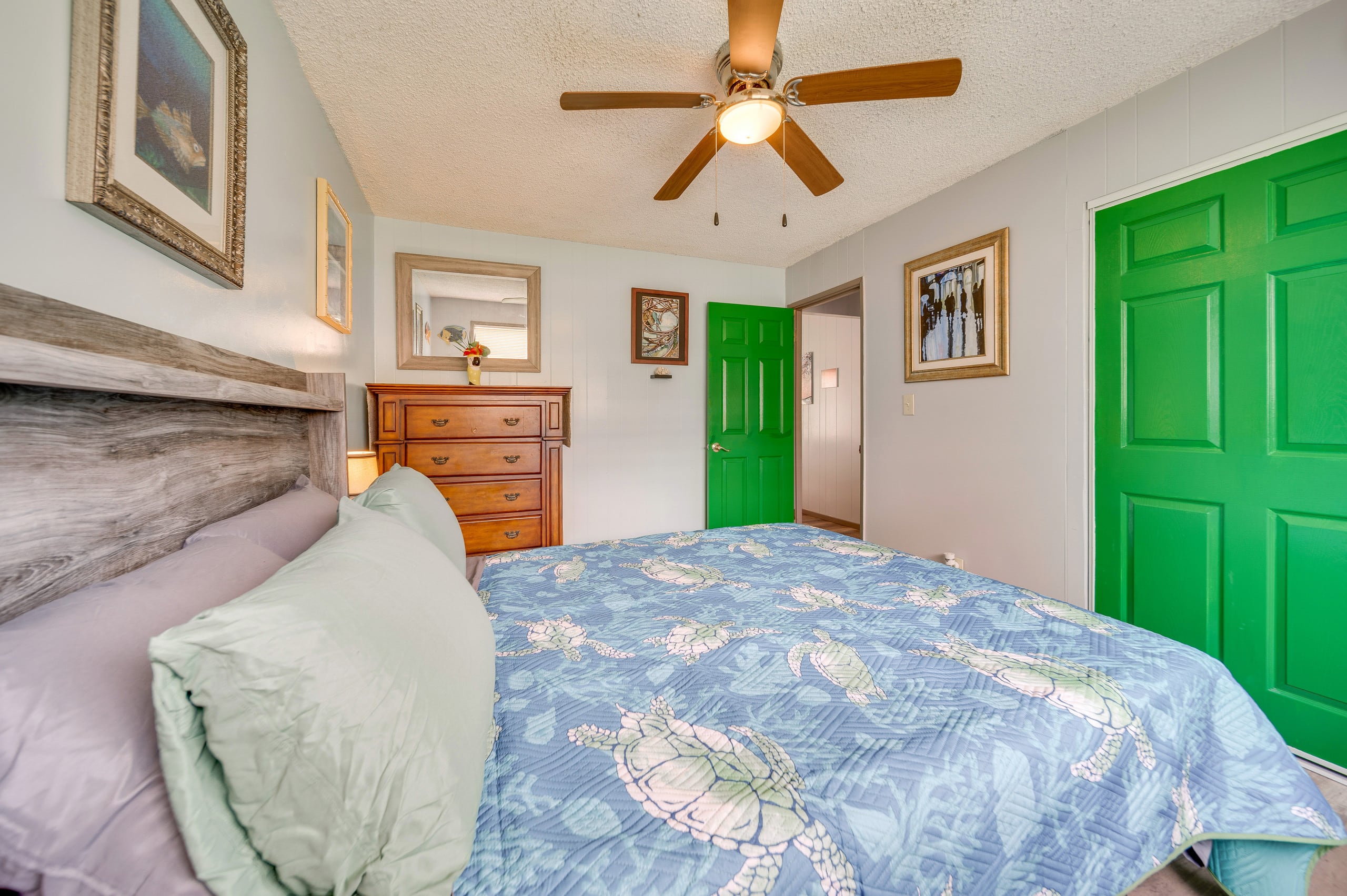 Condo in Hilo · ★4.77 · 2 bedrooms · 3 beds · 1 private bath - Image 12