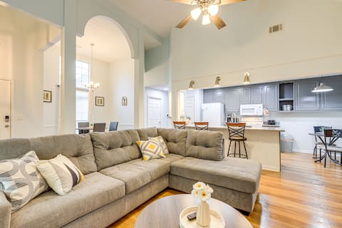 Popular Airbnb listing: 7 Mi to Dtwn Covington: Bright Home w/ Deck & Yard in Conyers