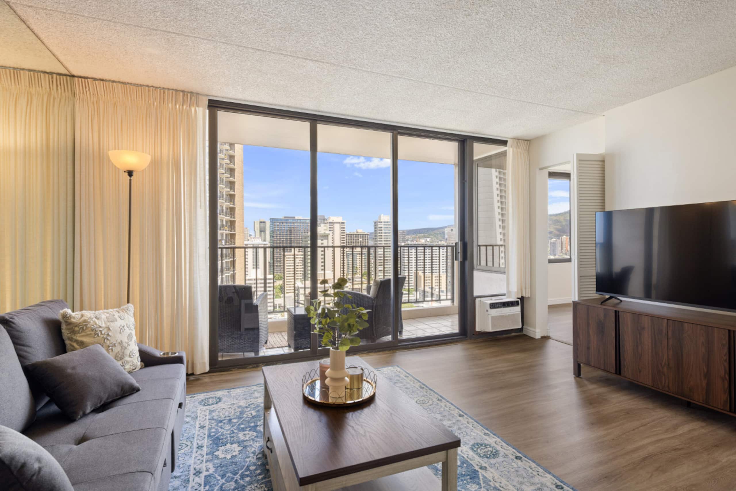 Condo in Honolulu · ★4.73 · 1 bedroom · 1 bed · 1 private bath - Image 5