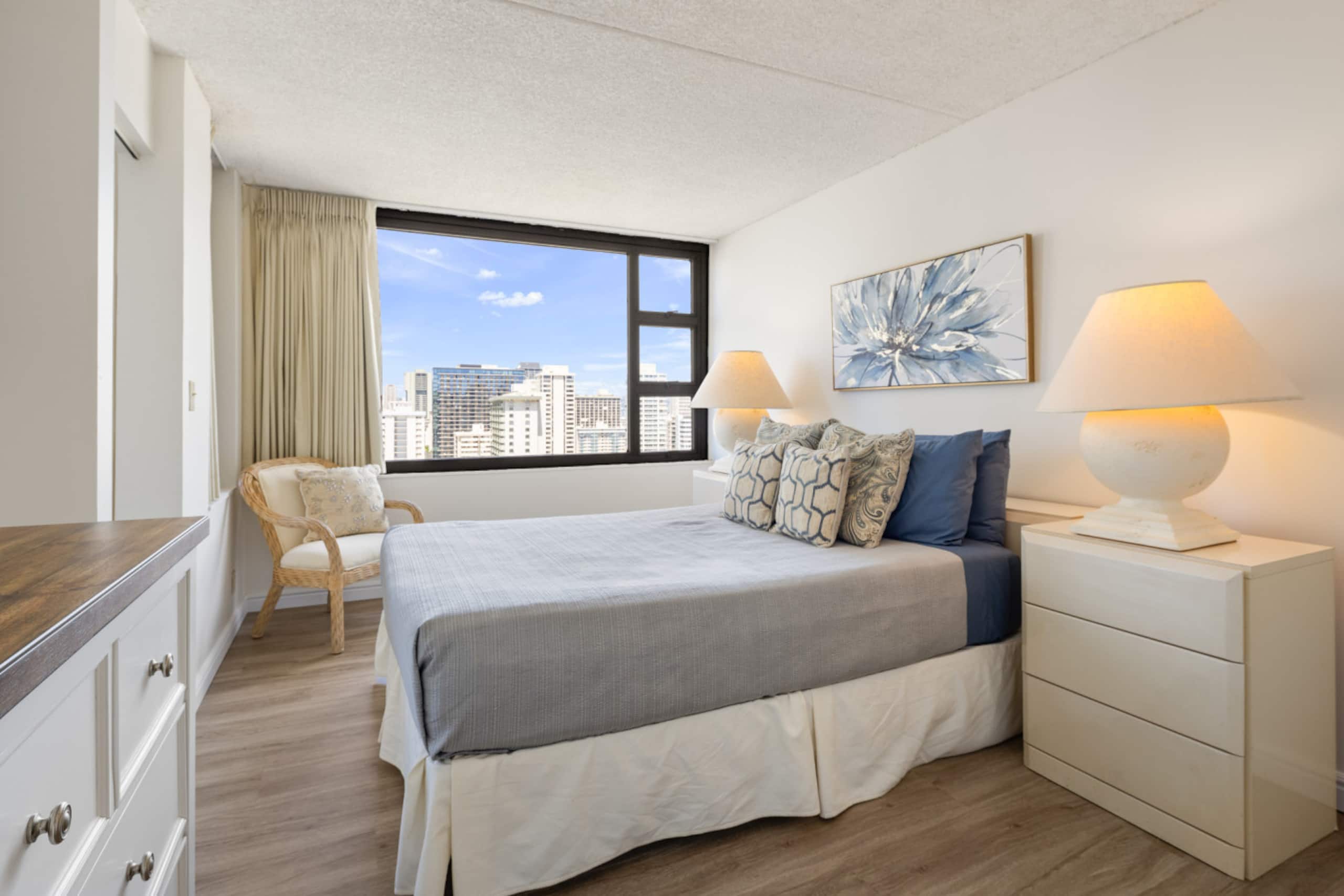 Condo in Honolulu · ★4.73 · 1 bedroom · 1 bed · 1 private bath - Image 18