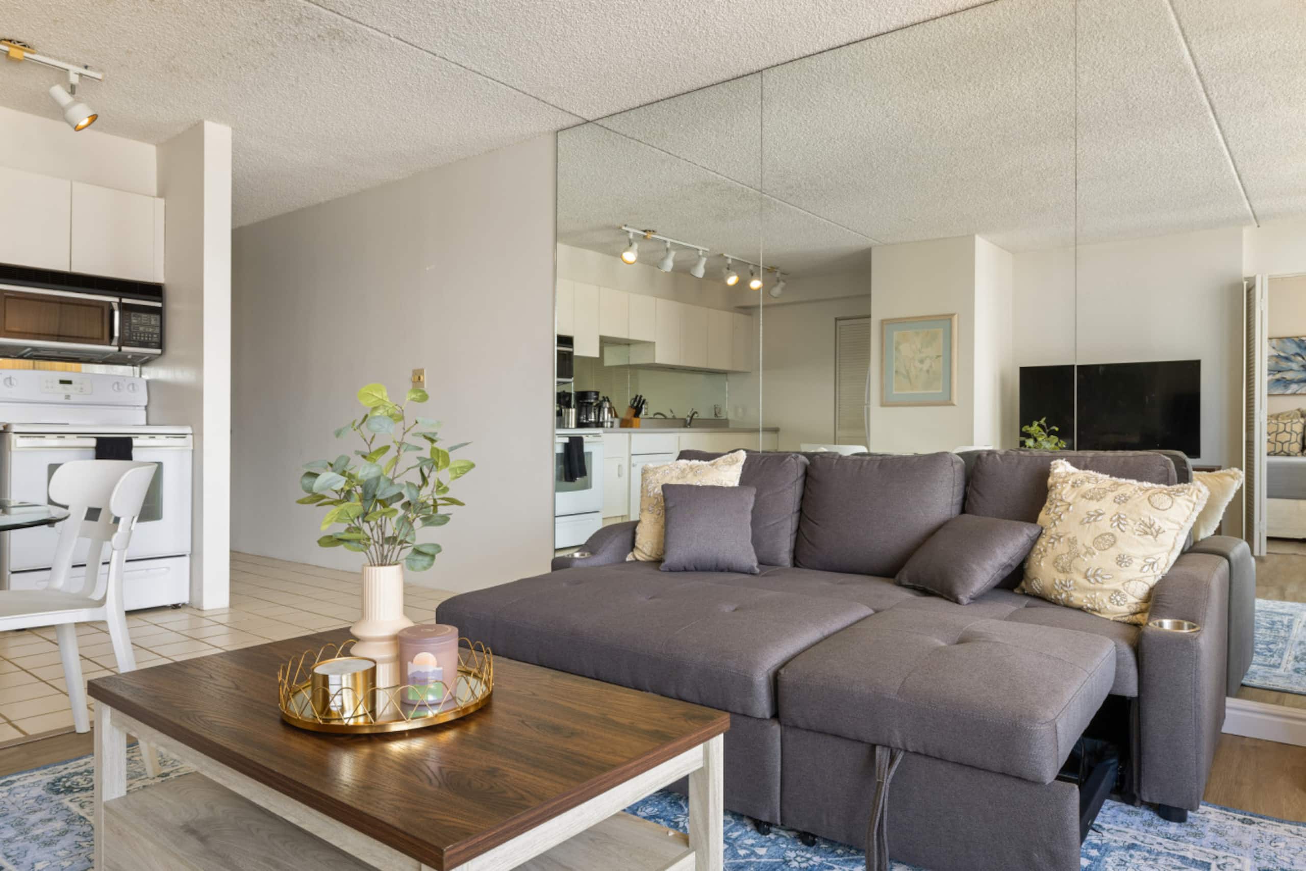 Condo in Honolulu · ★4.73 · 1 bedroom · 1 bed · 1 private bath - Image 6