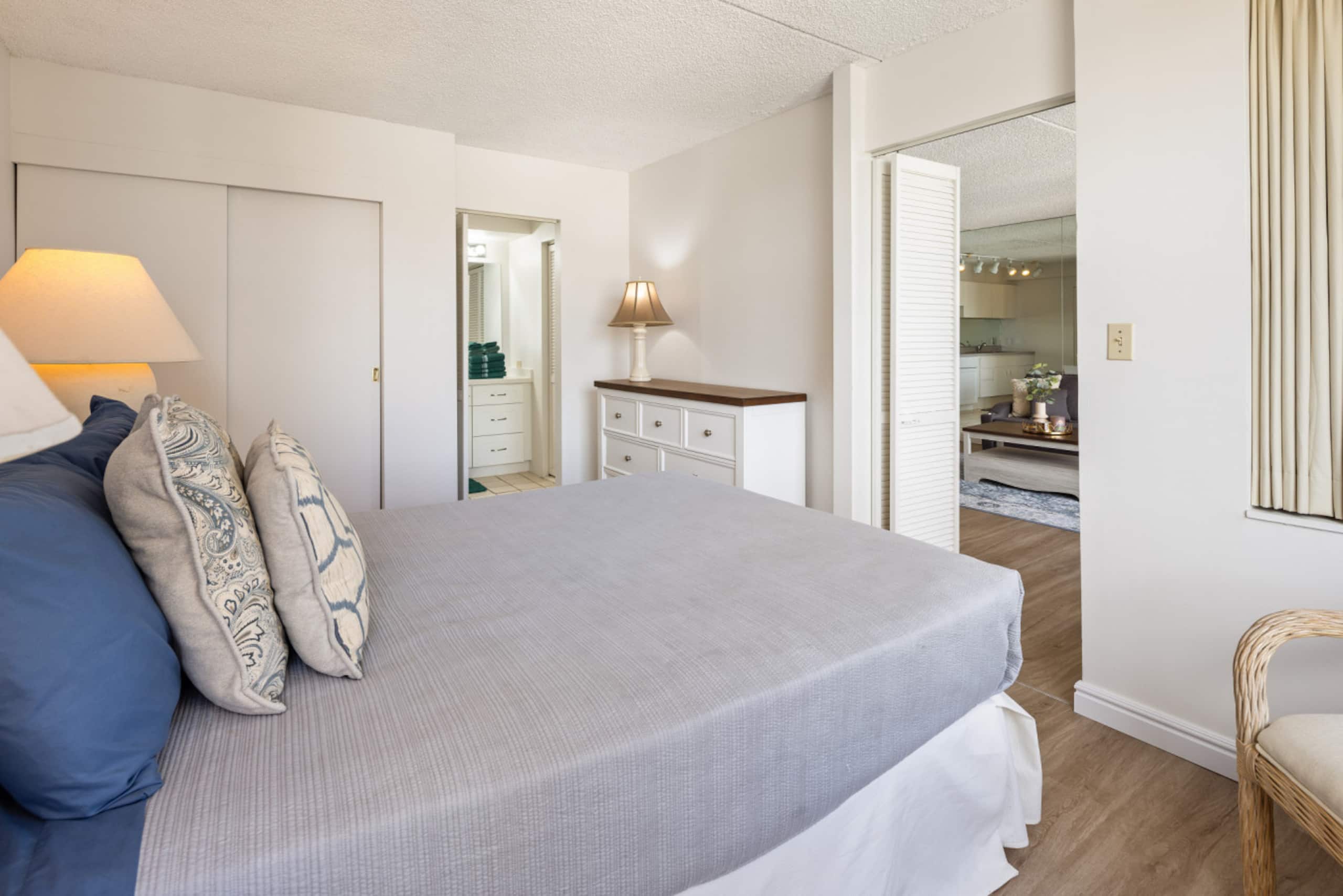 Condo in Honolulu · ★4.73 · 1 bedroom · 1 bed · 1 private bath - Image 16