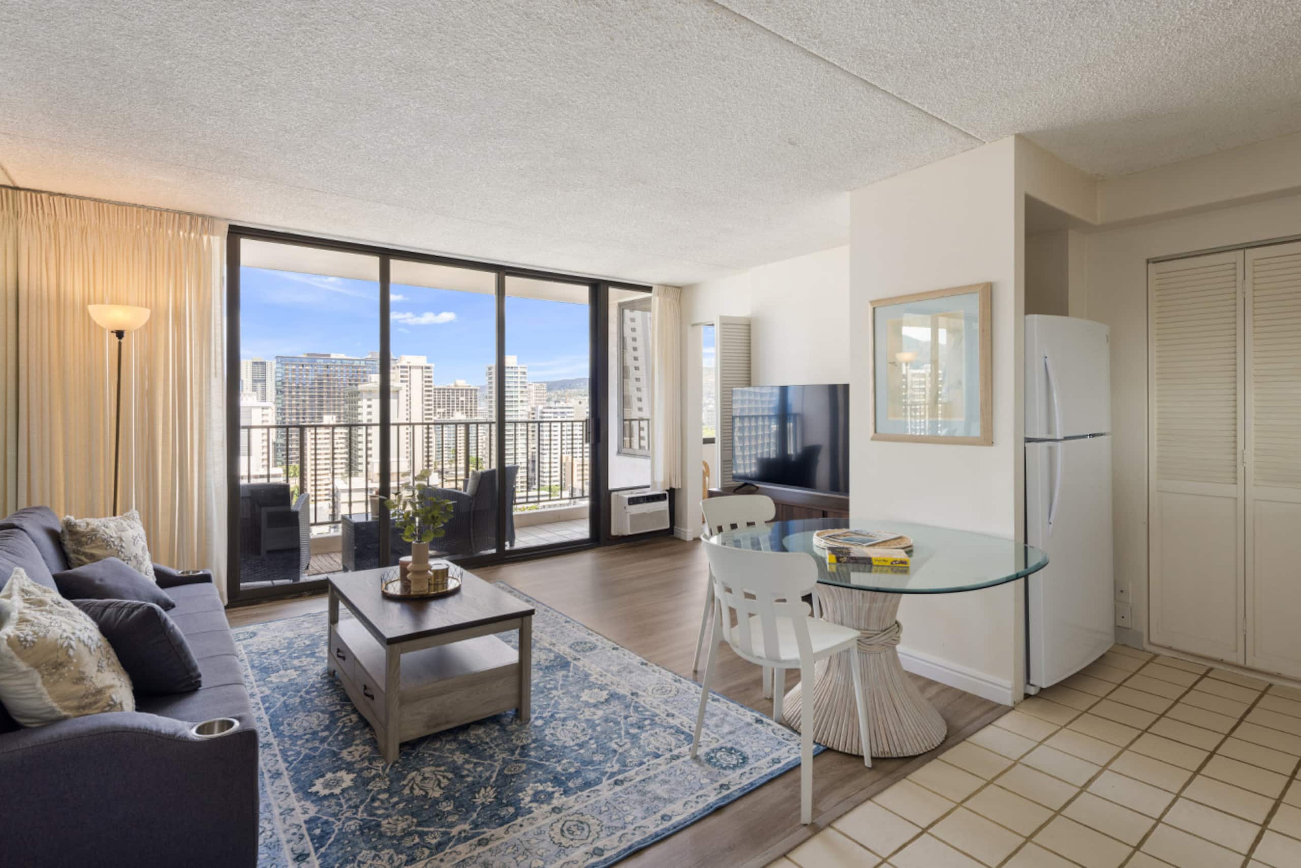 Condo in Honolulu · ★4.73 · 1 bedroom · 1 bed · 1 private bath - Image 3