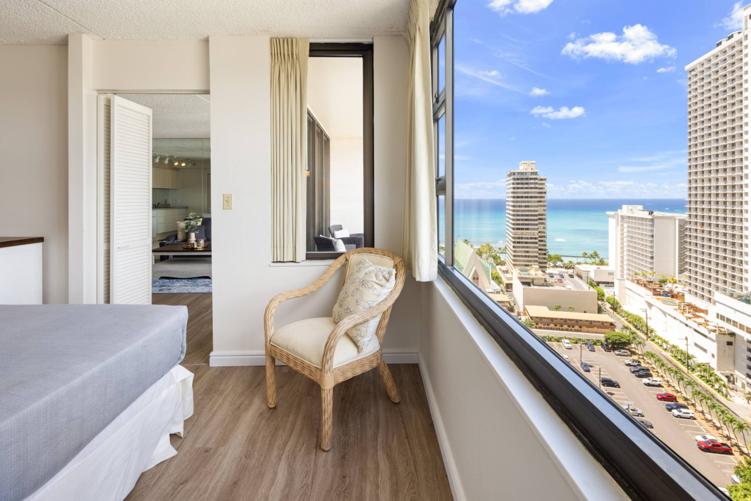 Condo in Honolulu · ★4.73 · 1 bedroom · 1 bed · 1 private bath - Image 28