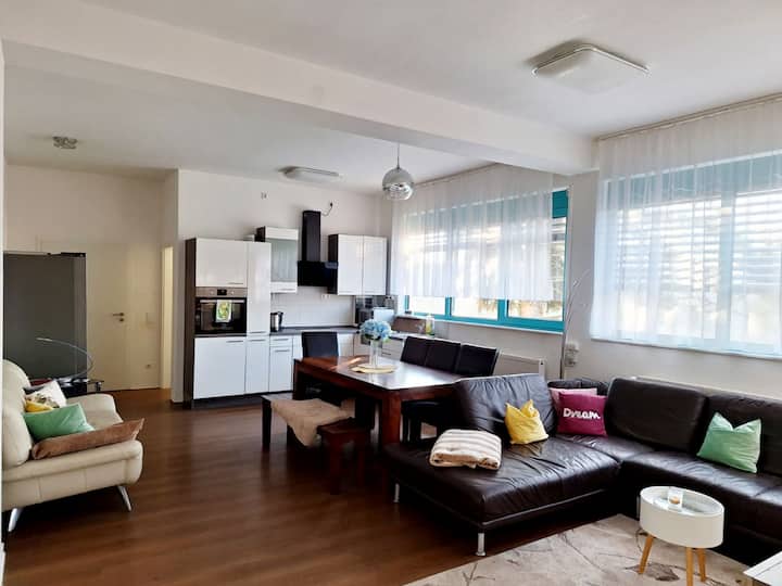 Fr03e Apartment In Niederdorfelden Bei Frankfurt - Francfort-sur-le-Main
