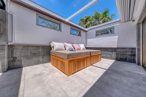 Casita Max • Luxury • Beach 1 min • Lvh
