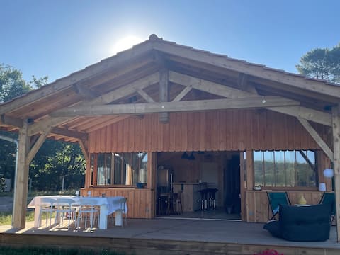 Wooden house 10 min from Contis. Horses welcome