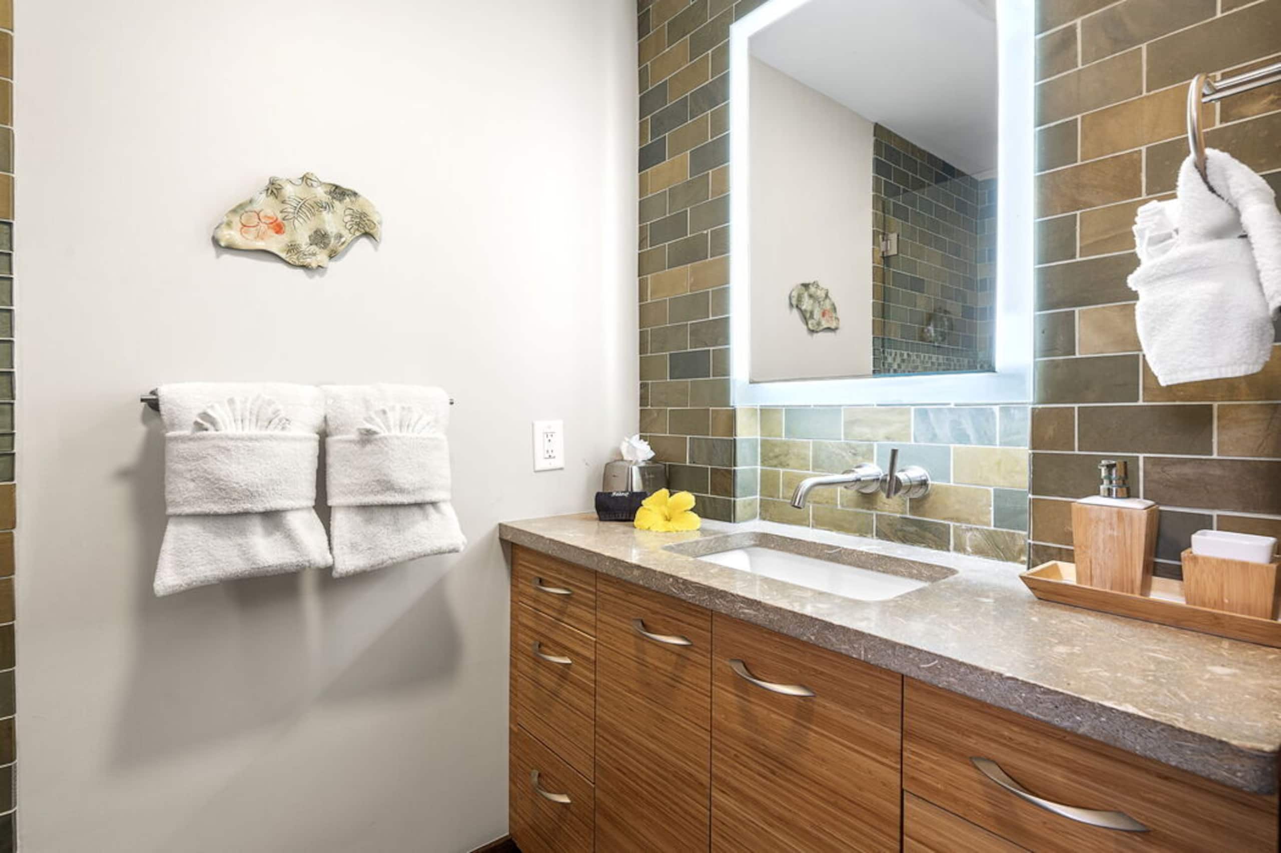 Villa in Kailua-Kona · ★5.0 · 3 bedrooms · 4 beds · 3 baths - Image 21