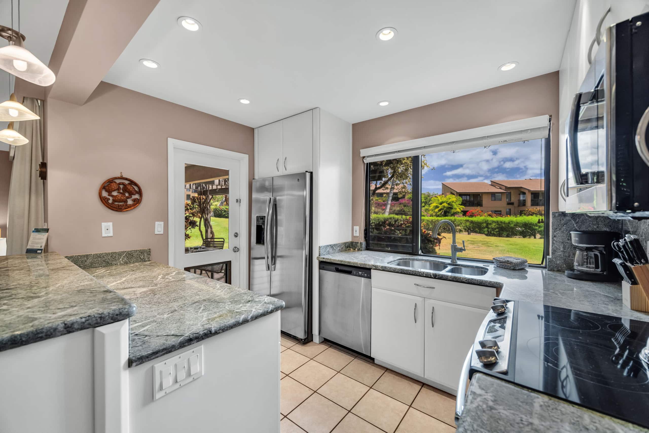 Condo in Kihei · ★4.5 · 1 bedroom · 2 baths - Image 7