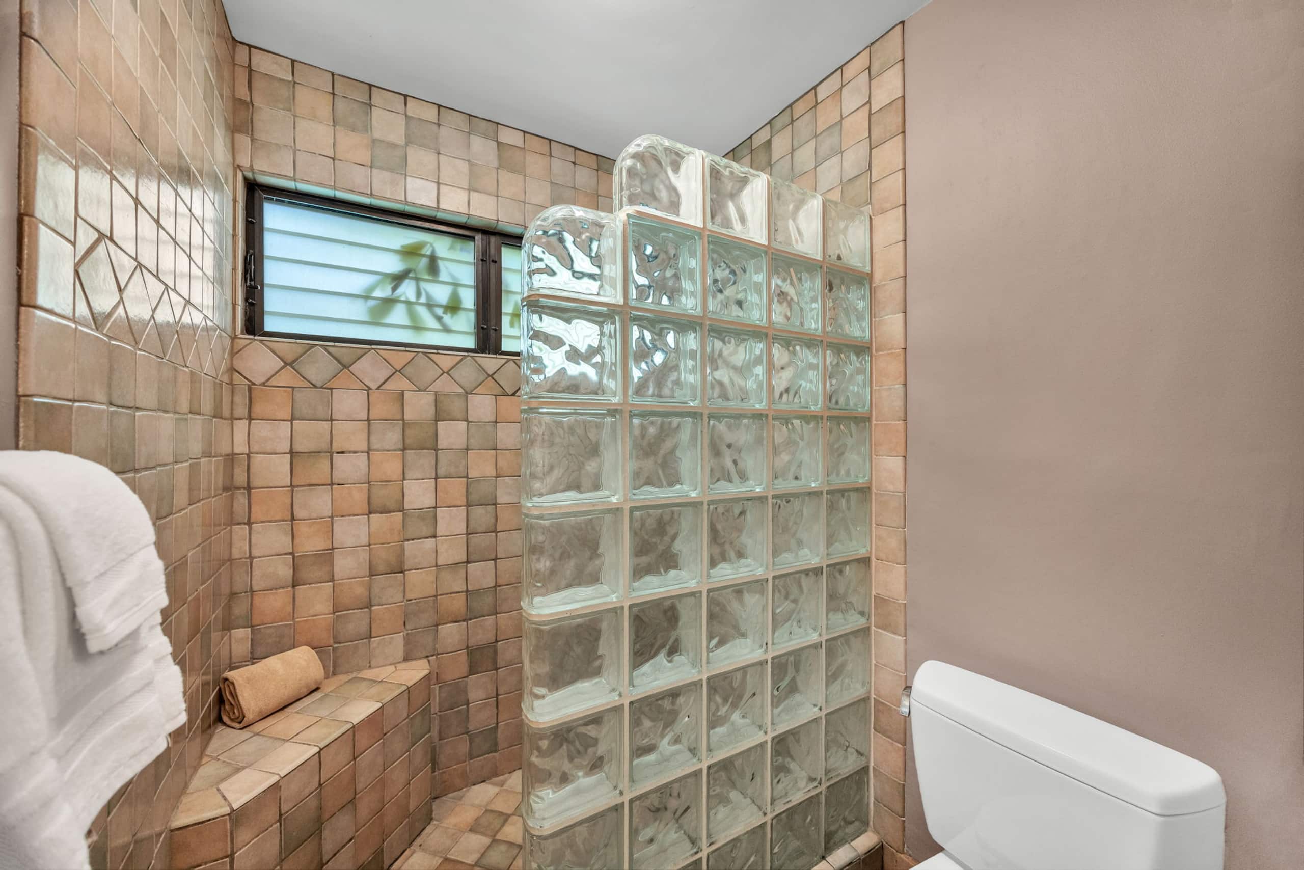Condo in Kihei · ★4.5 · 1 bedroom · 2 baths - Image 32