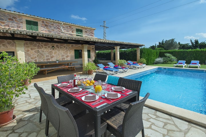 Villa Maria - Rustic Stay