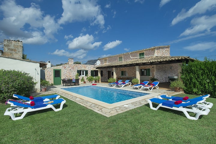 Villa Maria - Rustic Stay