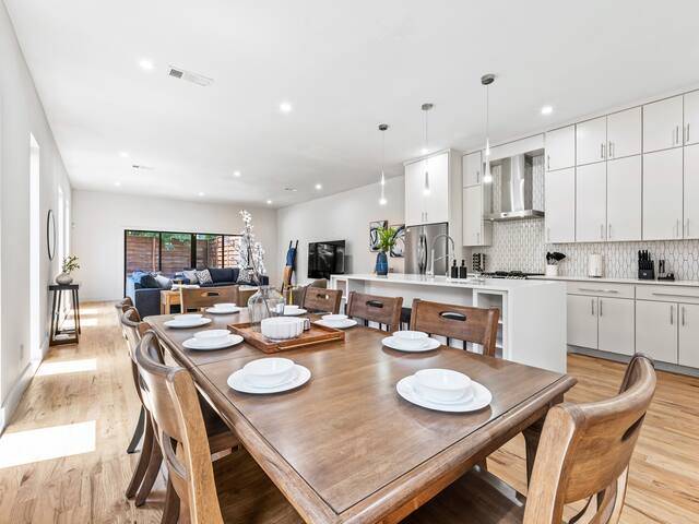 Epic Dallas Getaway | 6BR + Dual Game Rooms gallery image 4