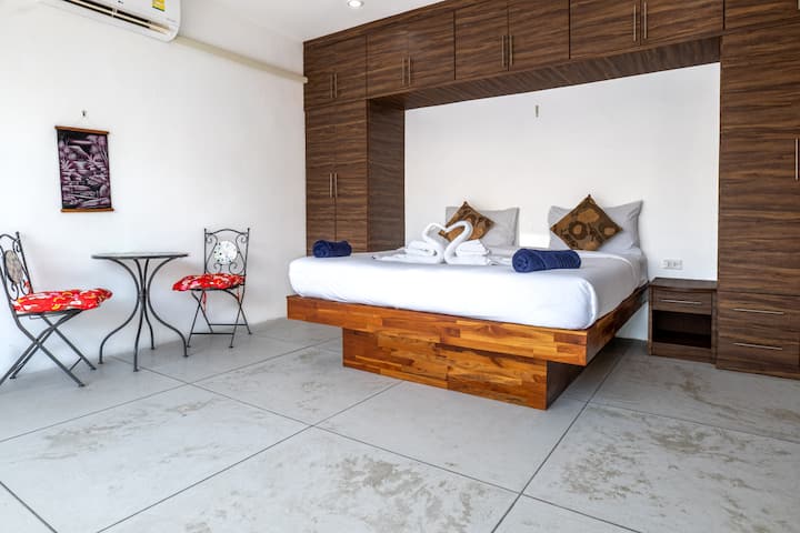 20250707-P1037377-HDR