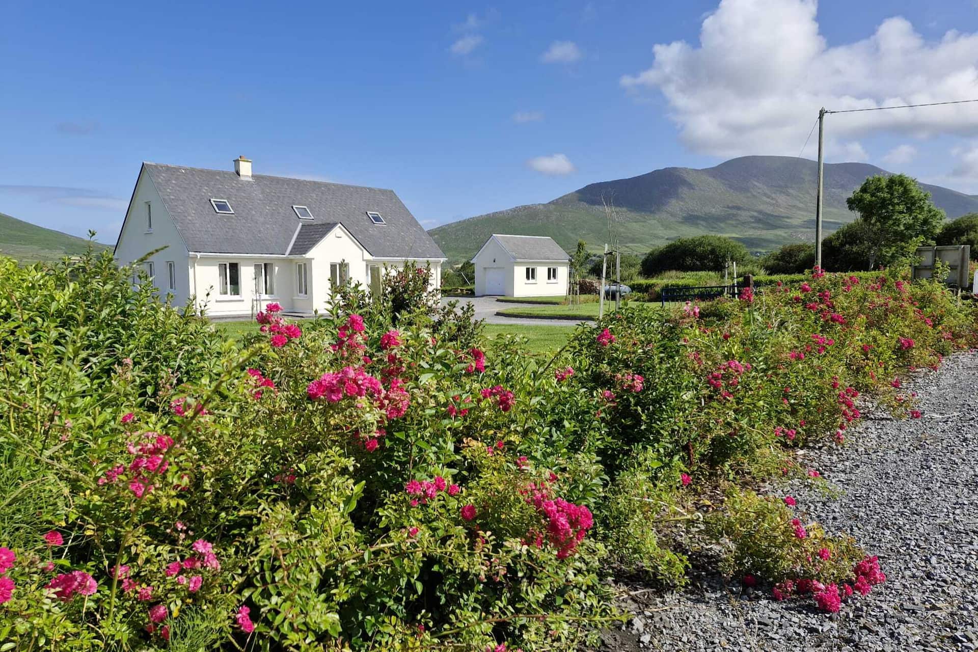 Villa Rose - Sleeps 2 & Stunning Seaside Views