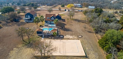Expansive 5-Acre Oasis w/ Pool, Spa & Games