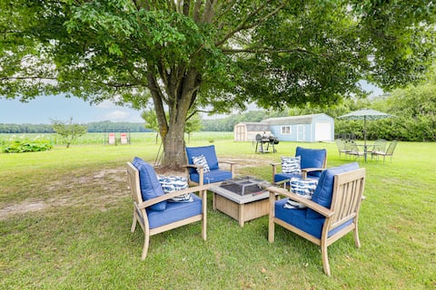 Getaway on 1/2 Acre w/ Deck in Georgetown