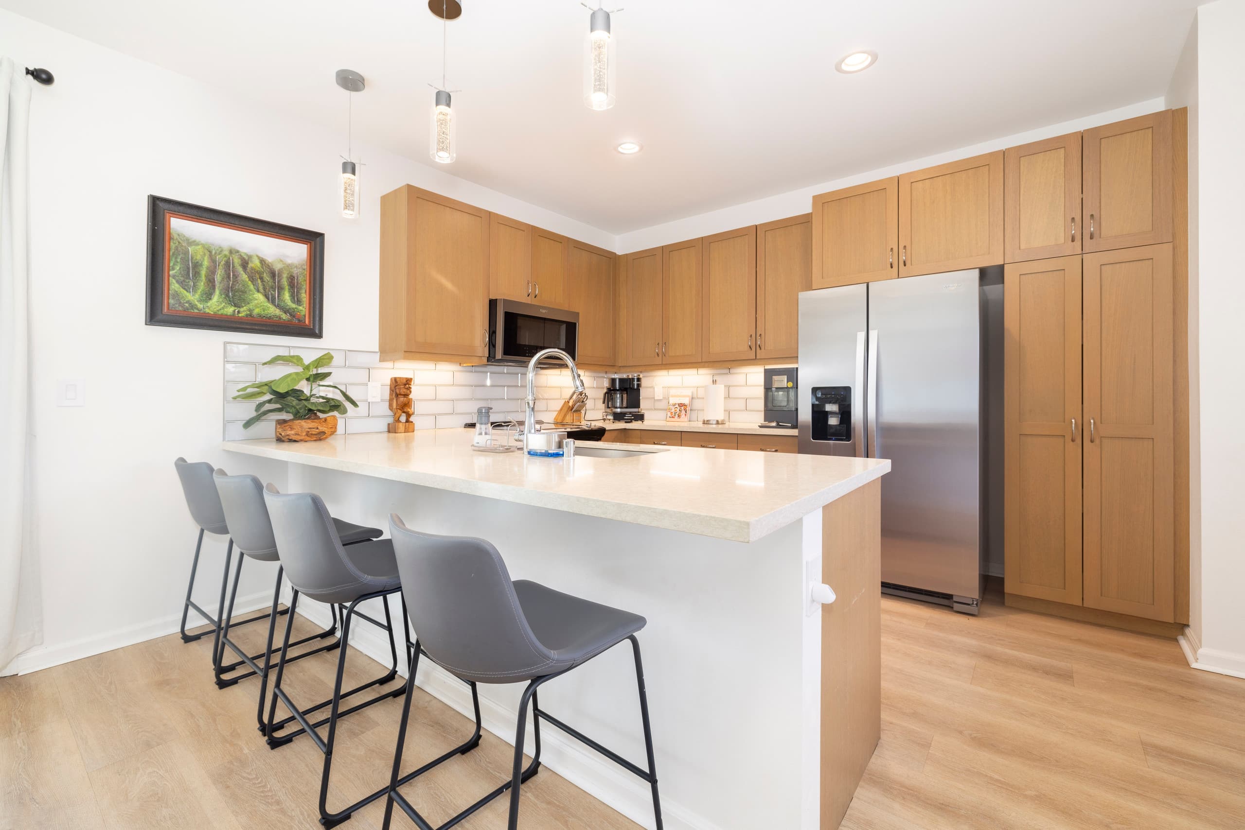 Home in Waianae · ★5.0 · 7 bedrooms · 12 beds · 5.5 private baths - Image 48