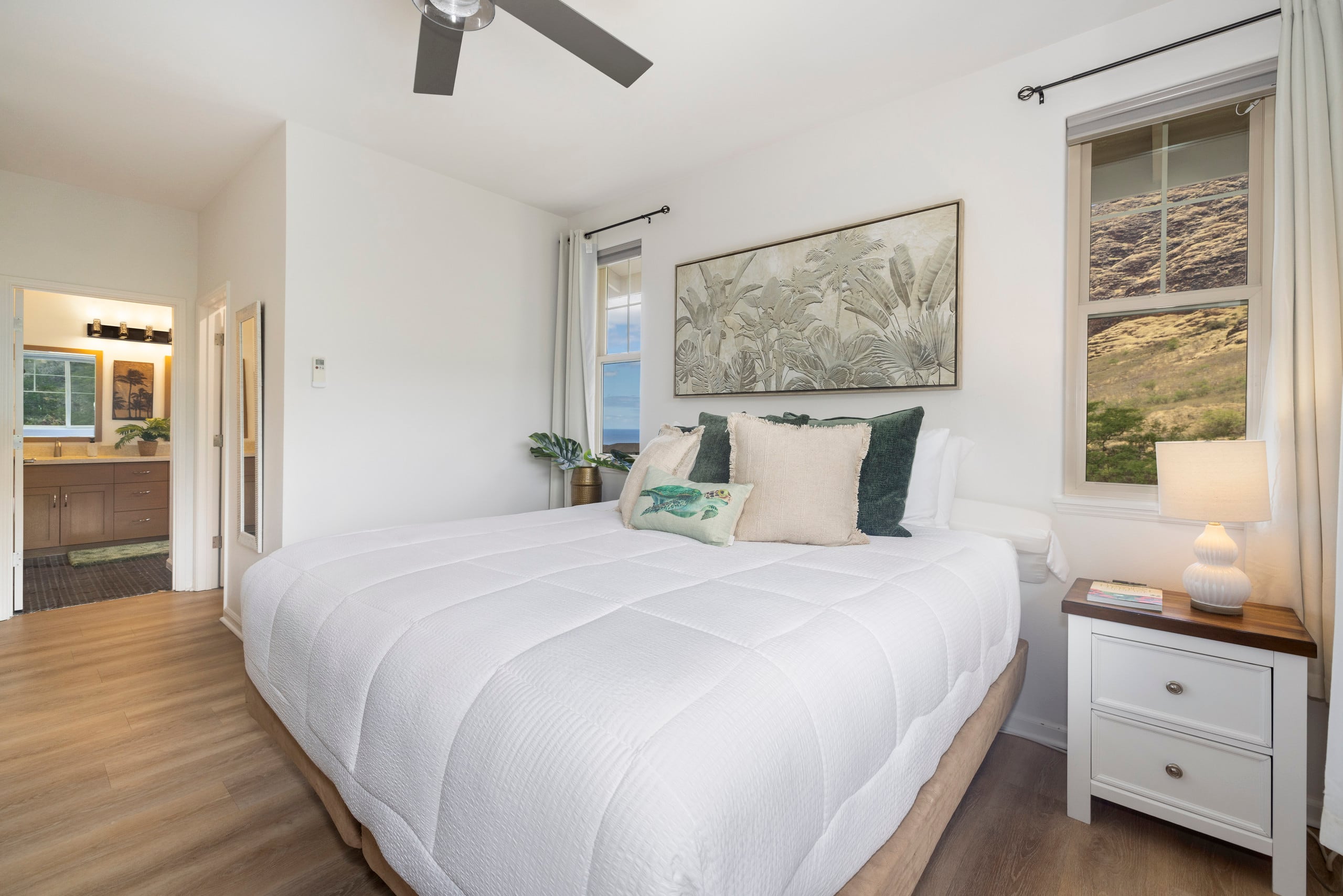 Home in Waianae · ★5.0 · 7 bedrooms · 12 beds · 5.5 private baths - Image 69