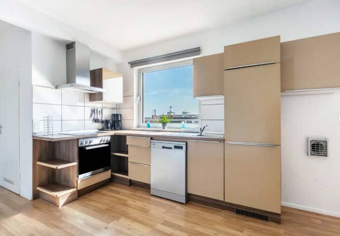 Perfect for Groups Luxury 16 Guests Central Berlin gallery image 5