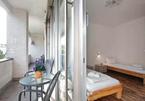 Top Airbnb: Central Berlin Stay 4BR Sleeps 15 in Tempelhof