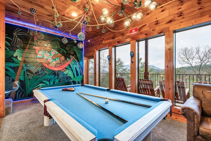 New|pool|views|theater|hot Tub|arcade|sleep22+pets - Pigeon Forge, TN