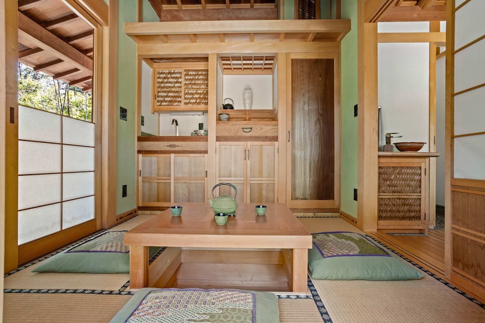 A Craftsman house on ten acres with a Japanese teahouse, Sebastopol, California, United States, photo 4 of 10
