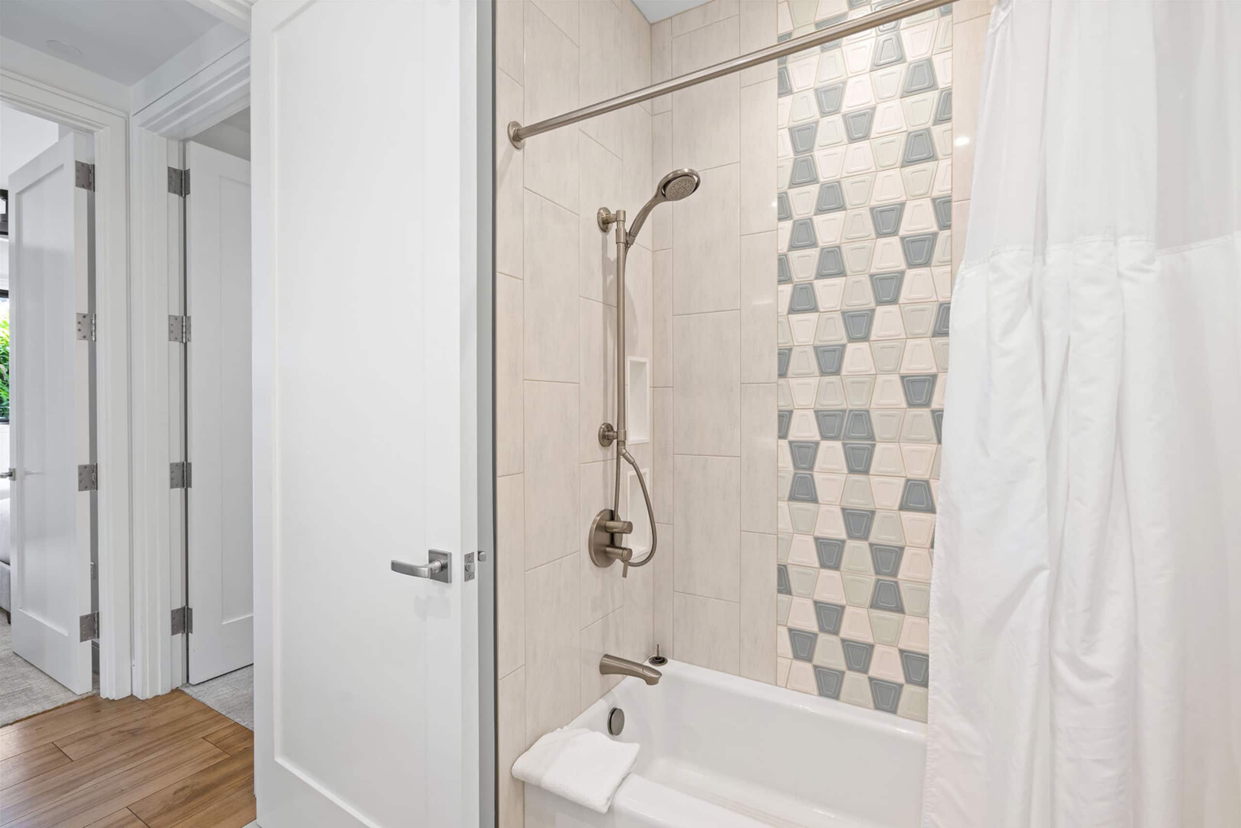 Condo in Lahaina · ★5.0 · 3 bedrooms · 5 beds · 3 baths - Image 41