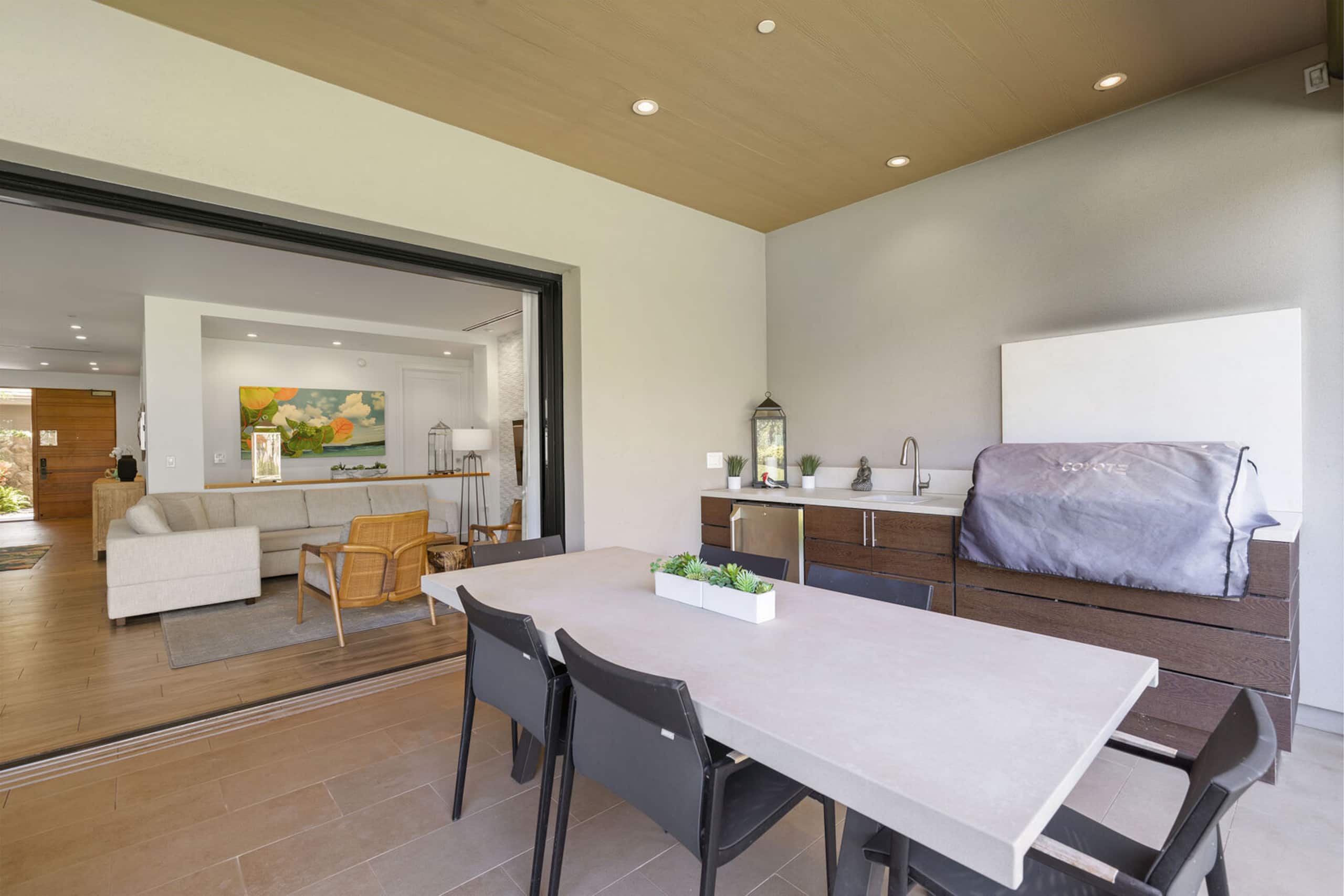 Condo in Lahaina · ★5.0 · 3 bedrooms · 5 beds · 3 baths - Image 11