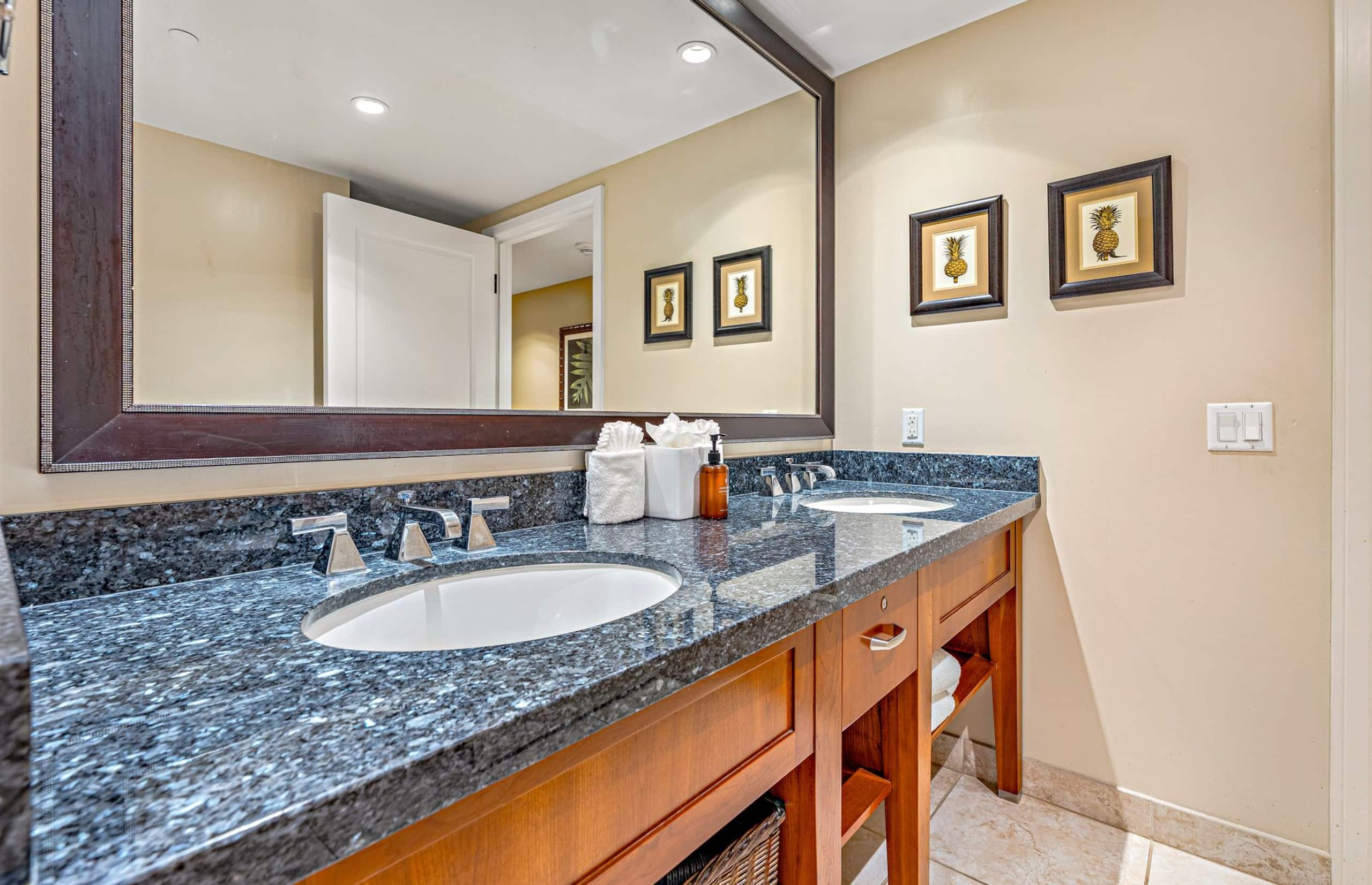 Condo in Lahaina · ★4.96 · 2 bedrooms · 3 beds · 2 baths - Image 26