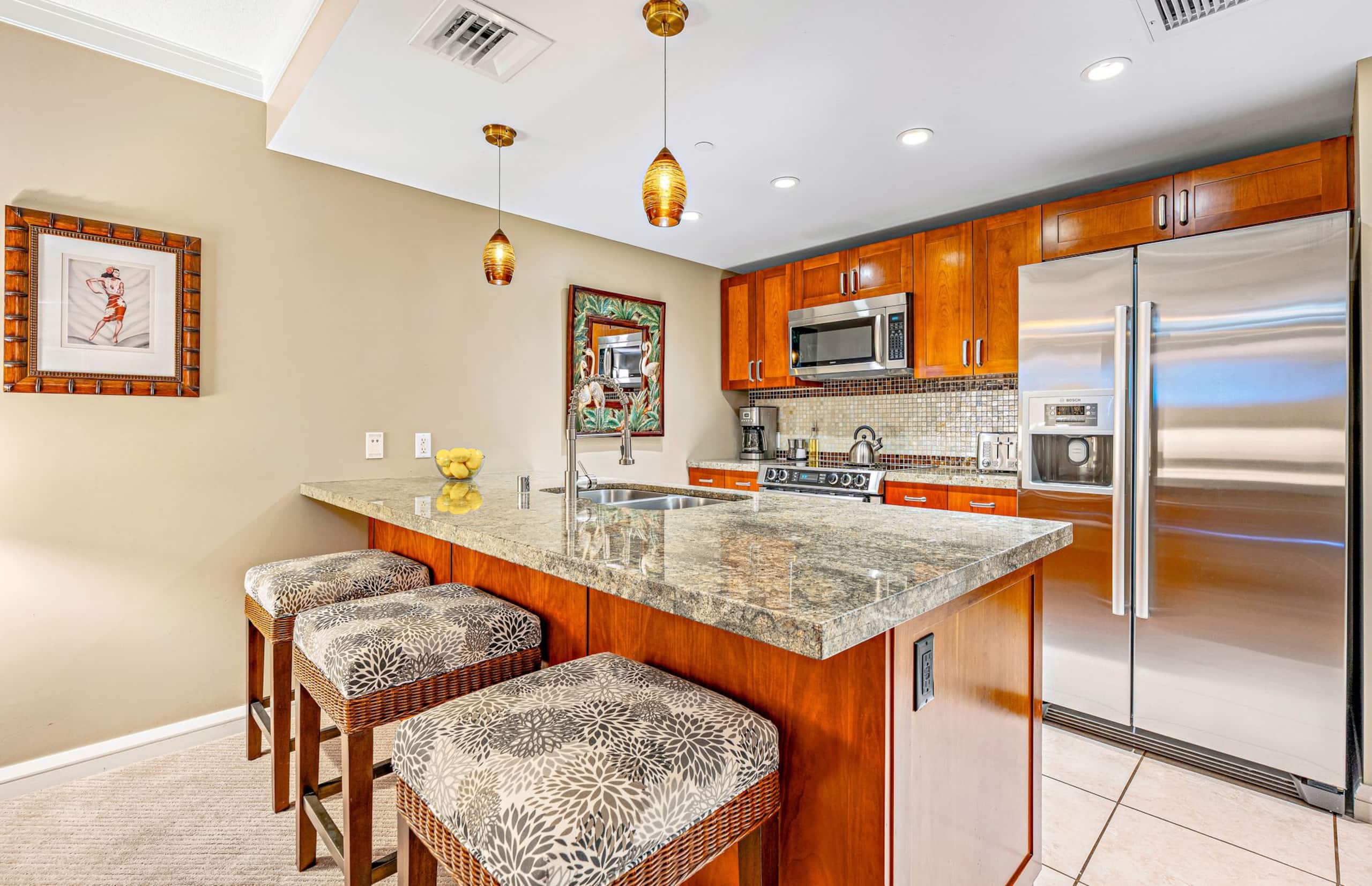 Condo in Lahaina · ★4.96 · 2 bedrooms · 3 beds · 2 baths - Image 8