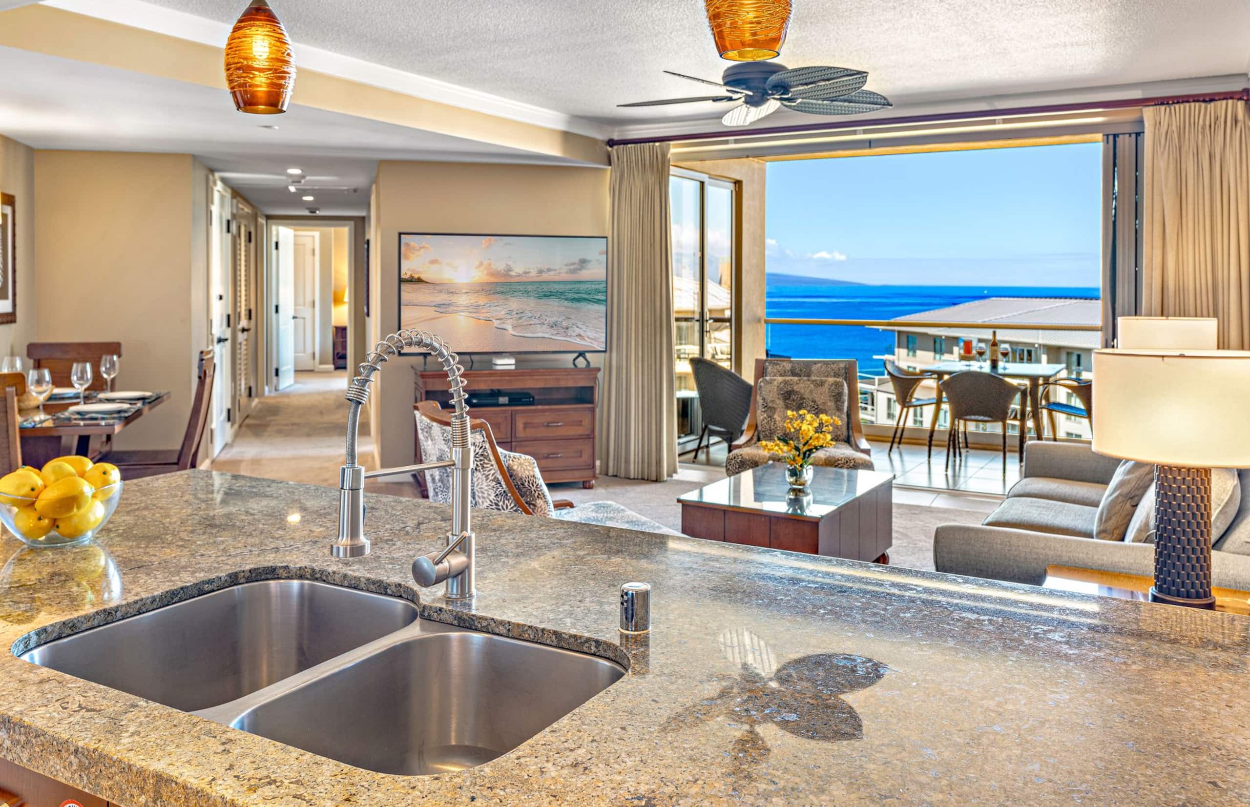 Condo in Lahaina · ★4.96 · 2 bedrooms · 3 beds · 2 baths - Image 6