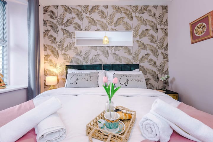 Peak District | Stylish 2 Bed In Heart Of Buxton - Buxton