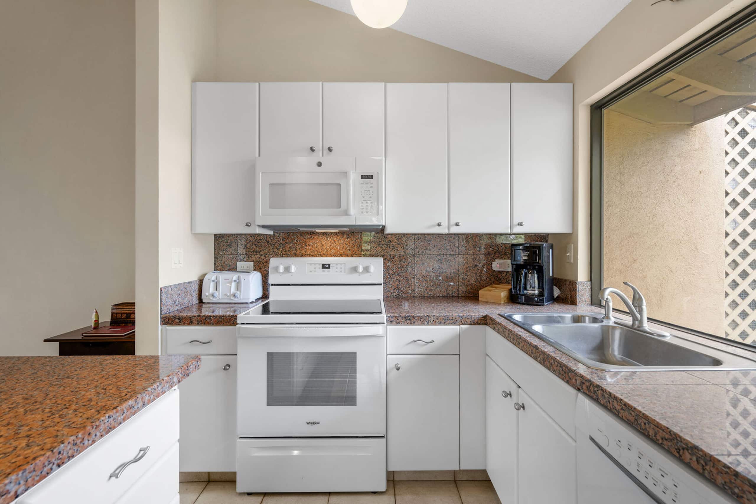 Condo in Kihei · ★4.67 · 1 bedroom · 2 beds · 2 private baths - Image 19