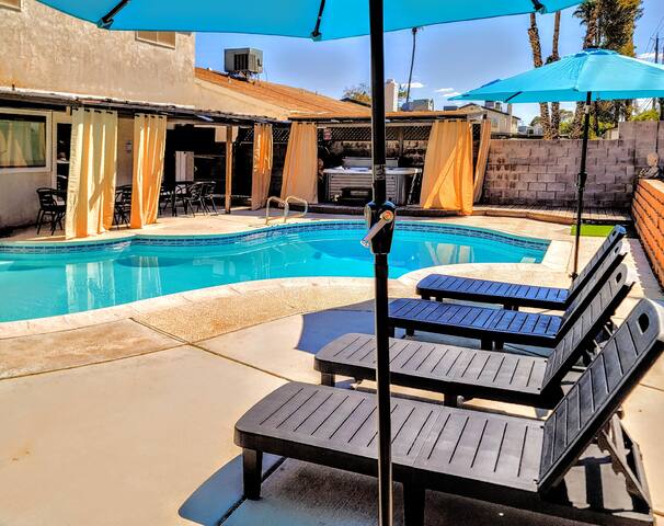 Family/Group Oasis with Pool/Spa near LVStrip