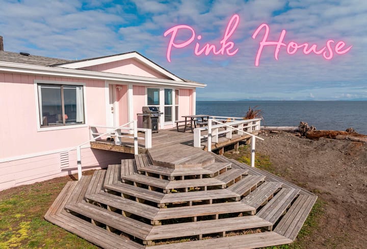 Pink House: Beach Cottage, Large Deck - Olympic Game Farm, Sequim