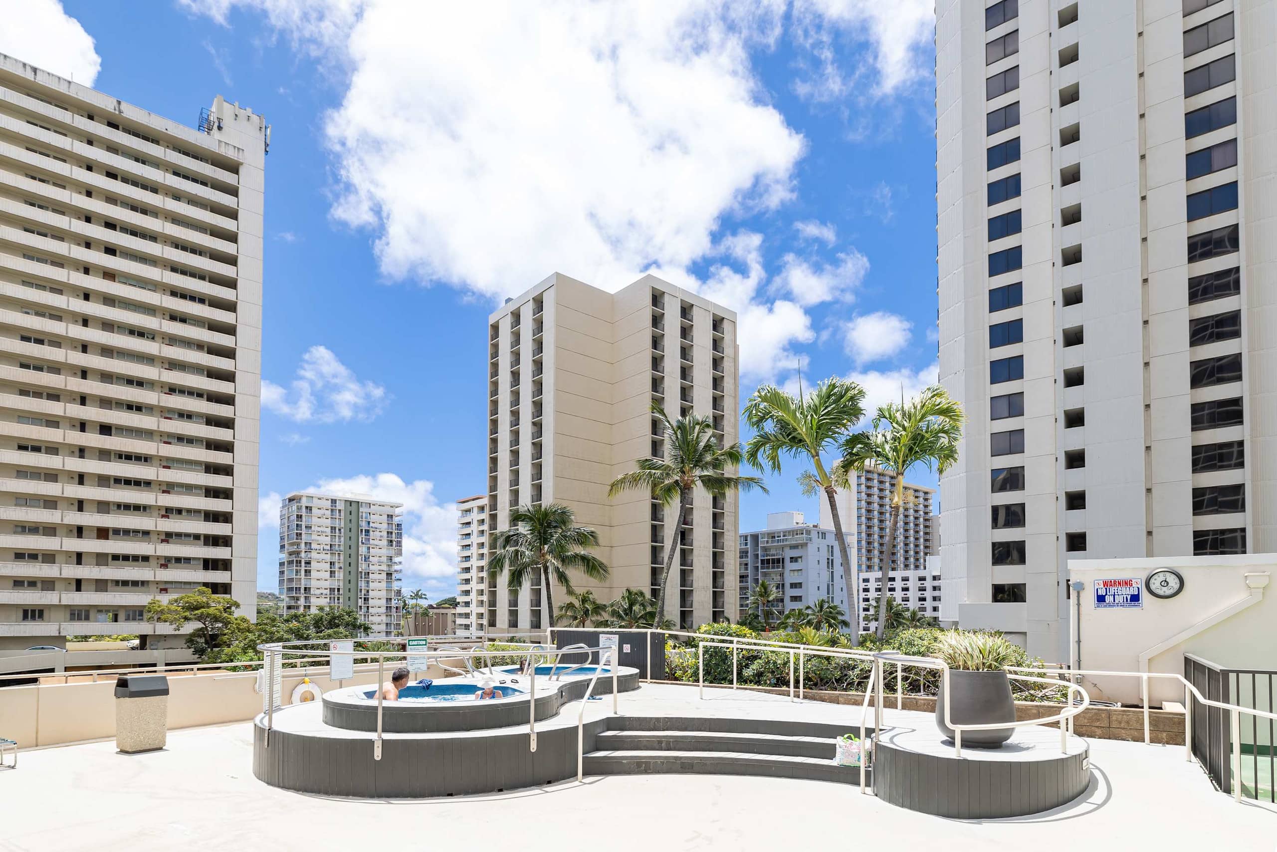 Waikiki Banyan 1BR – Newly Renovated + Parking - Image 29